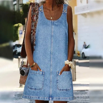 Mandy - Practical and light denim dress