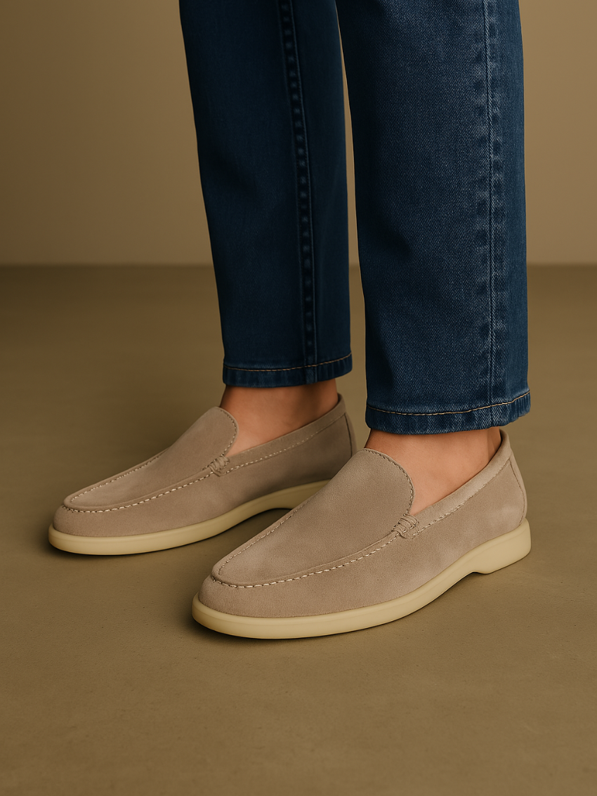 Refined suede loafers – Beige